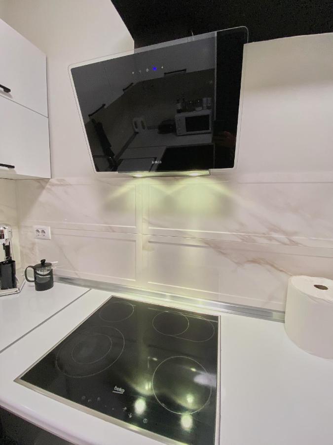 Stylish Apartment, Centre - Private Parking - Panoramic Views Apartment
